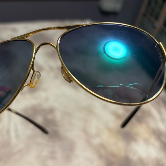 Authentic Oakley blue green mirror gold frame aviators - Picture 3 of 10